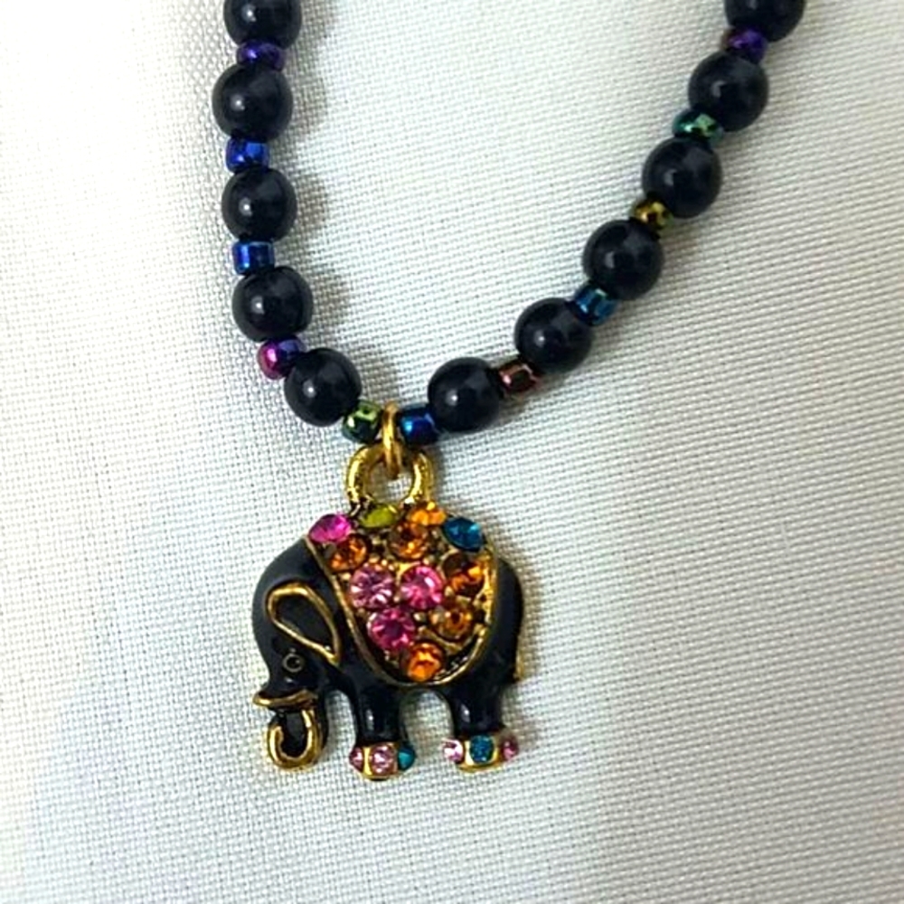 Cryatal Elephant Beaded Pendant Necklace